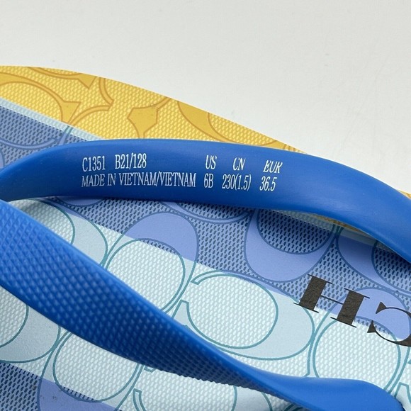 NWOT Coach Logo Zak Beach Thong Flip Flop Sandals Blue/Yellow Women’s Size 6 B - Picture 15 of 16